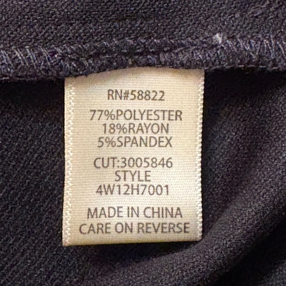 Max Studio Black Top with white thread trim & Wide Leg Trousers Set 2X MSRP $198 - Picture 11 of 16